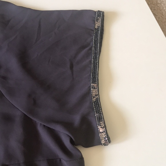 TORRID- Gray sequin blouse-3 - Picture 4 of 7